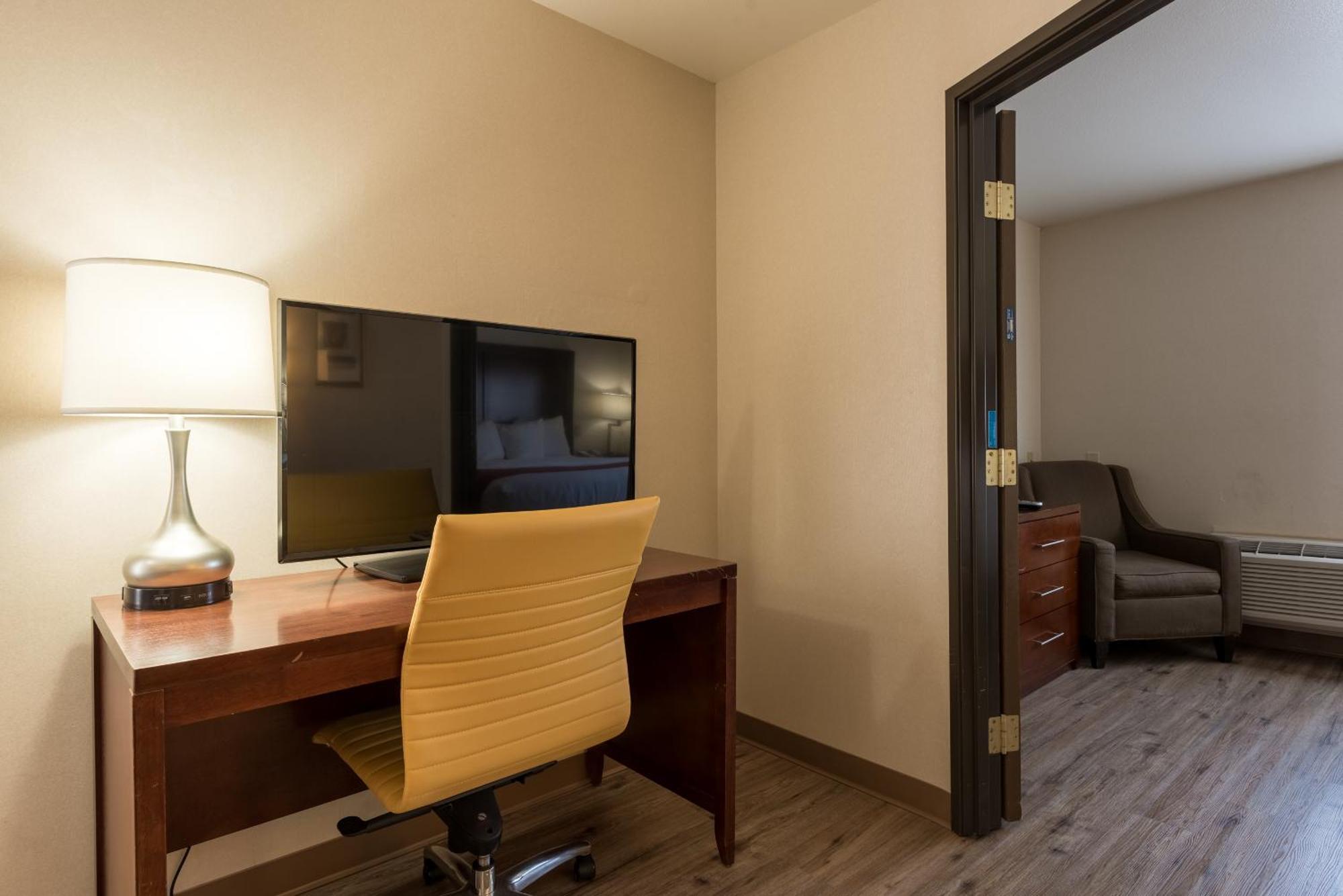 Comfort & Alamosa